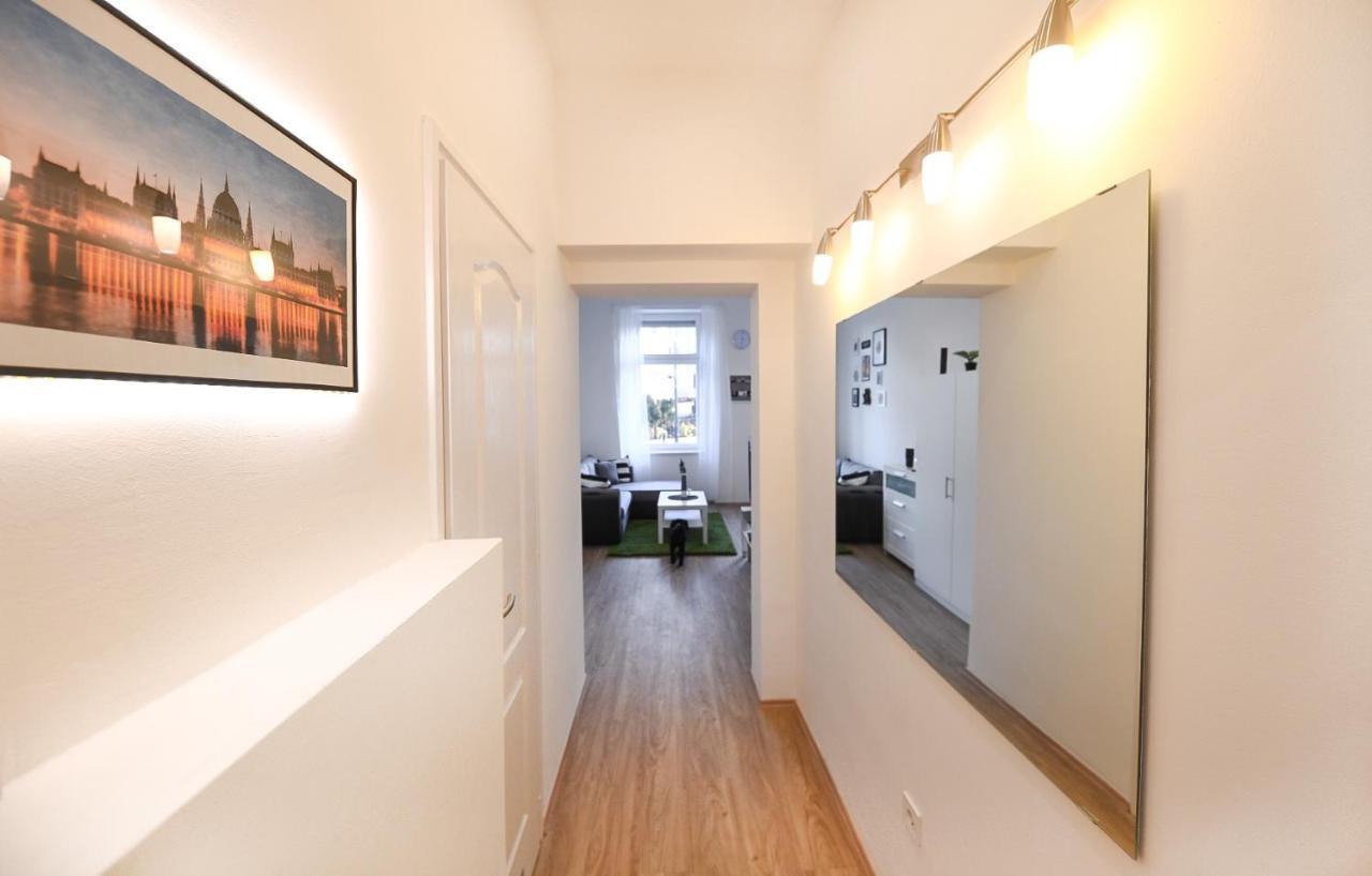 Penelope City Center Boutique Apartment บูดาเปสต์ ภายนอก รูปภาพ